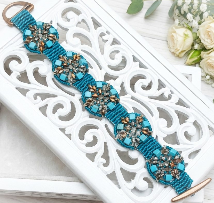 Miyuki Glass Beaded Bracelet with Howalite Mineral Accents