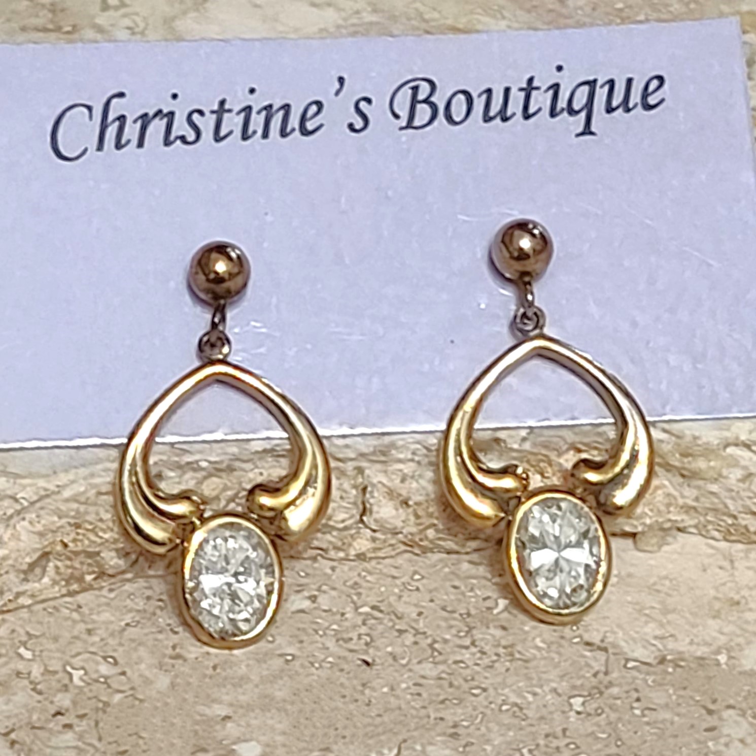 Austrian crystal drop earrings, gold plated vintage earrings, pierced - Click Image to Close