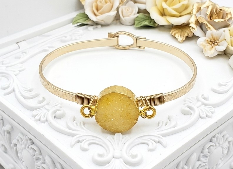 Center druzy yellow stone cuff bracelet costume bracelet