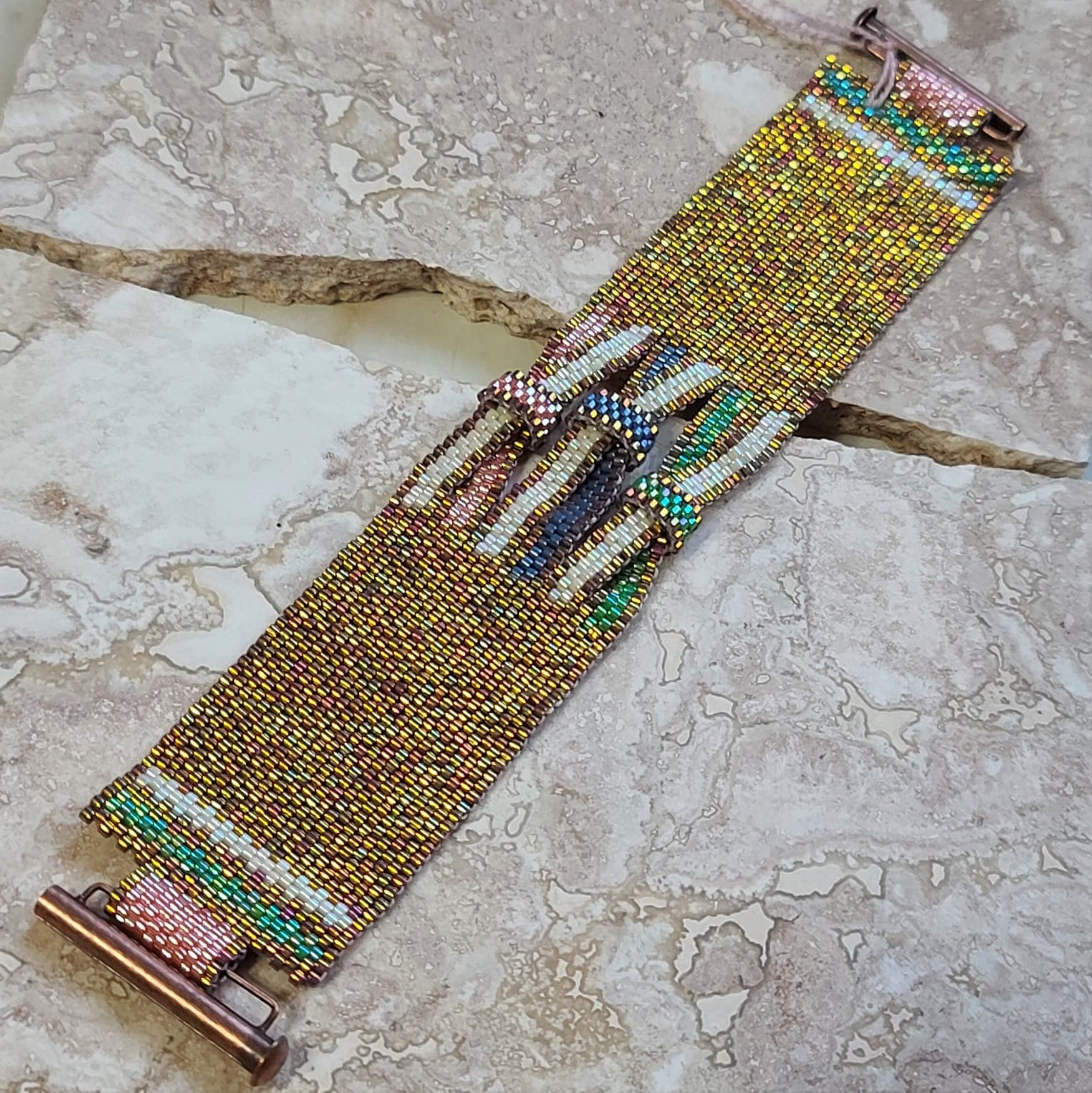 Handmade Peyote Stitch Criss Cross Center Bracelet - Click Image to Close