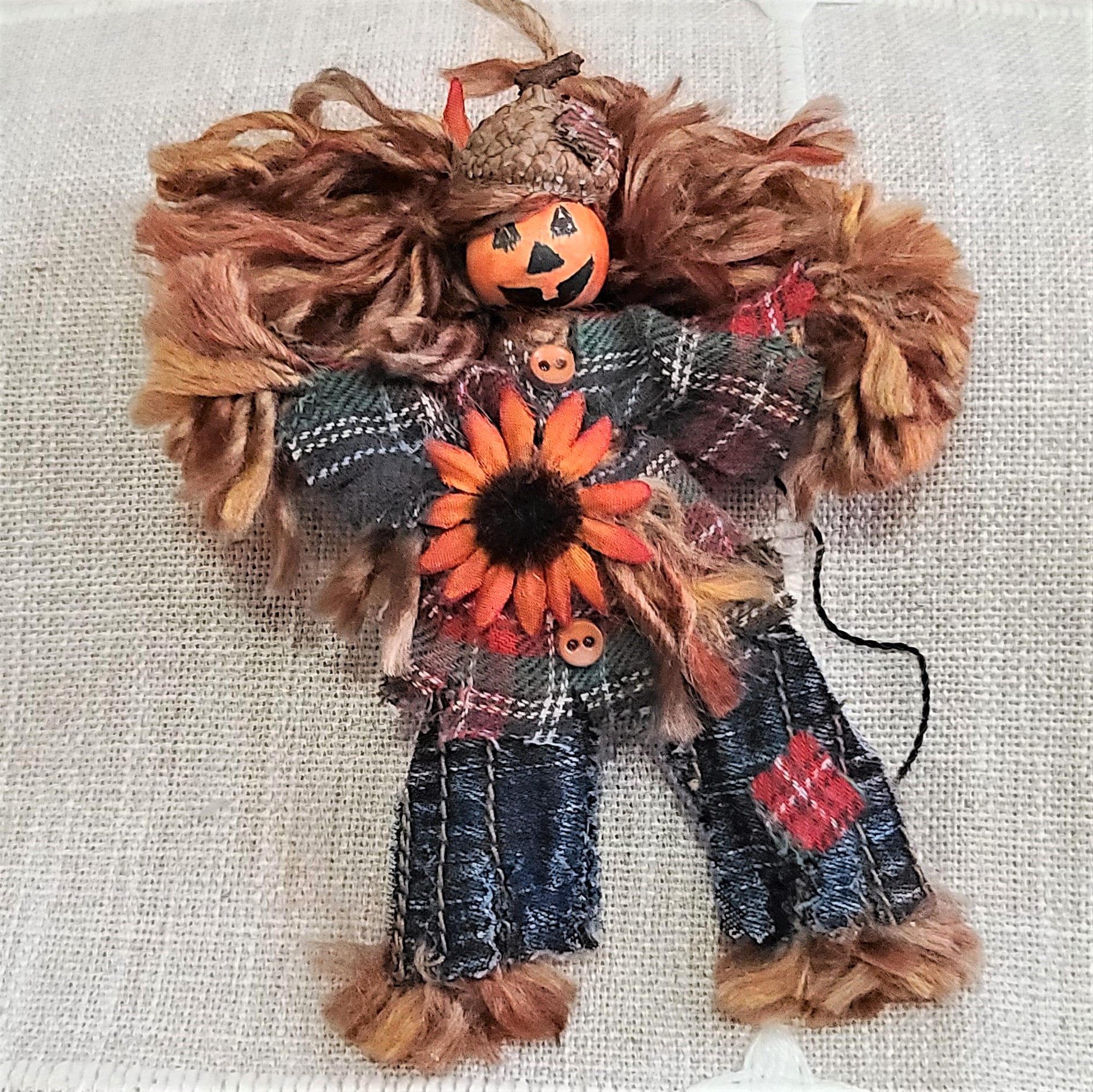 Halloween Primitive Pumpkin Scarecrow Ornament - Click Image to Close