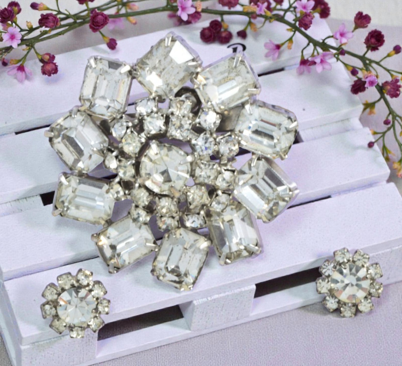 Rhinestone Snowflake Pin and Pierced Earrings