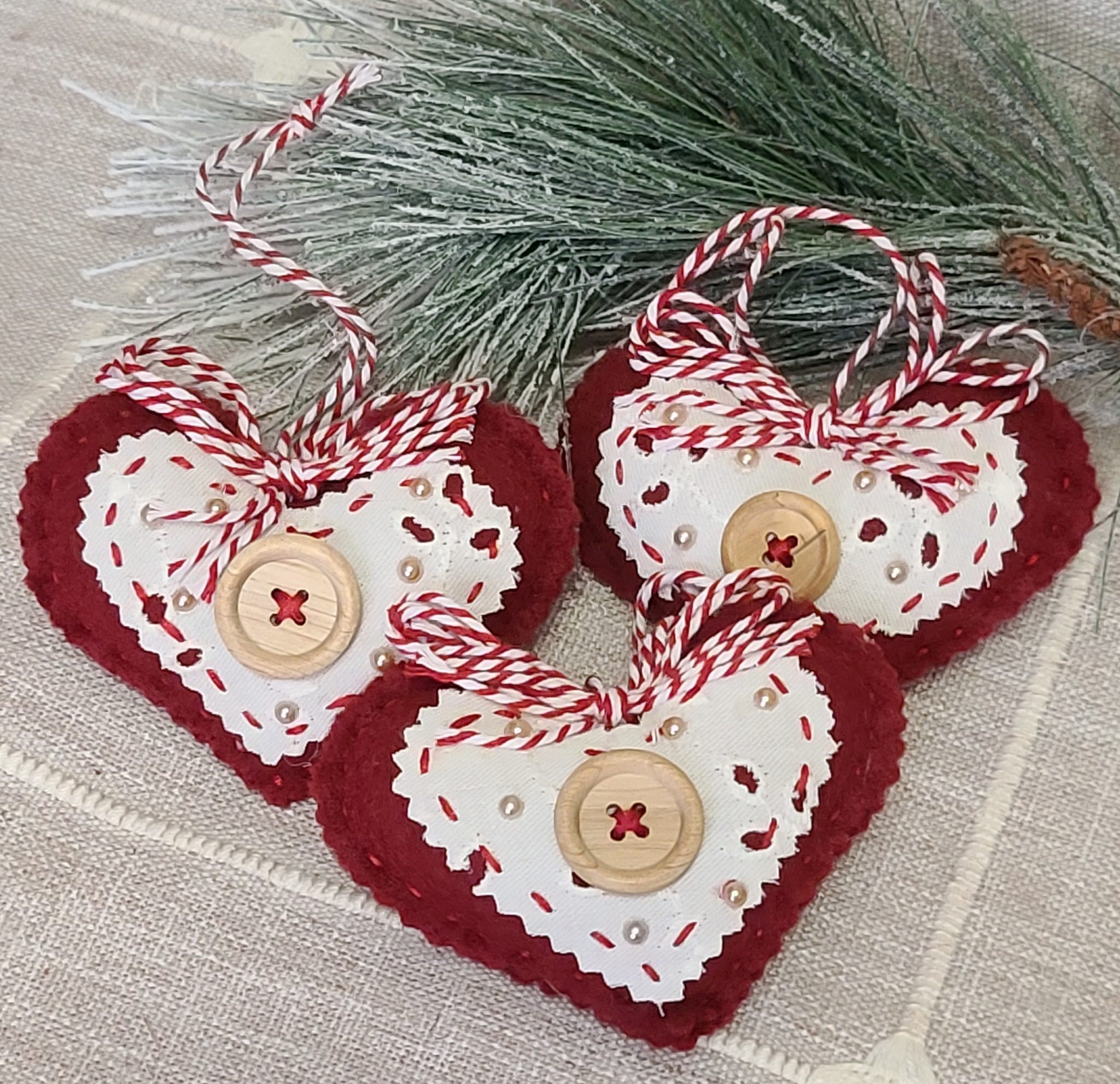 Valentine Day ornaments, handmade, red felt and lace hearts, bowl filler, heart ornaments, set of f3 - Click Image to Close