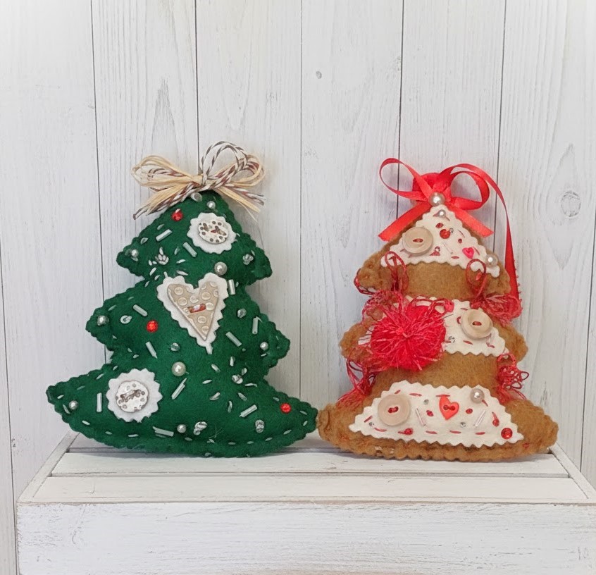 Christmas tree ornaments set of 2