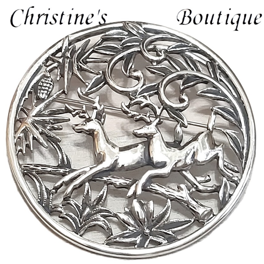Sarah Coventry jewelry, vintage reindeer winter scene large brooch, pin 2 3/4 " x 2 3/4" - Click Image to Close