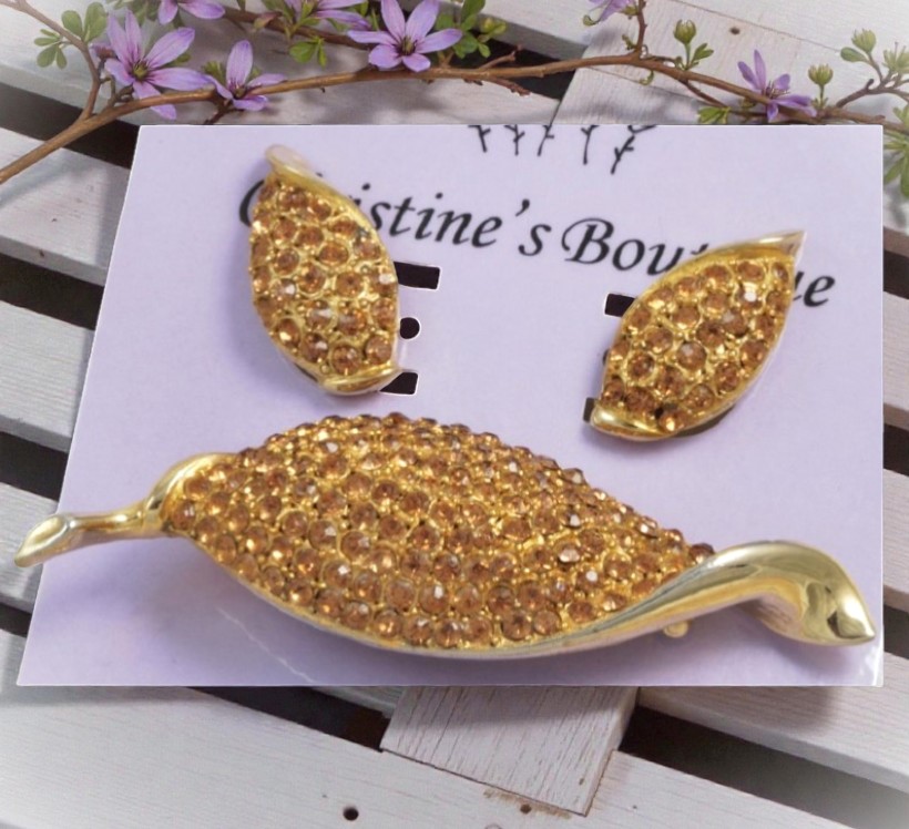 Weiss Topaz Rhinestones Leaf Pin and Earrings Set Weiss Topaz Rhinestones Leaf Pin and Earrings Set