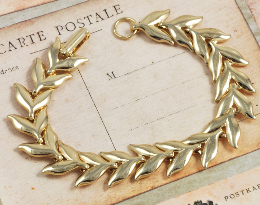 Goldtone Vintage Leaf Bracelet