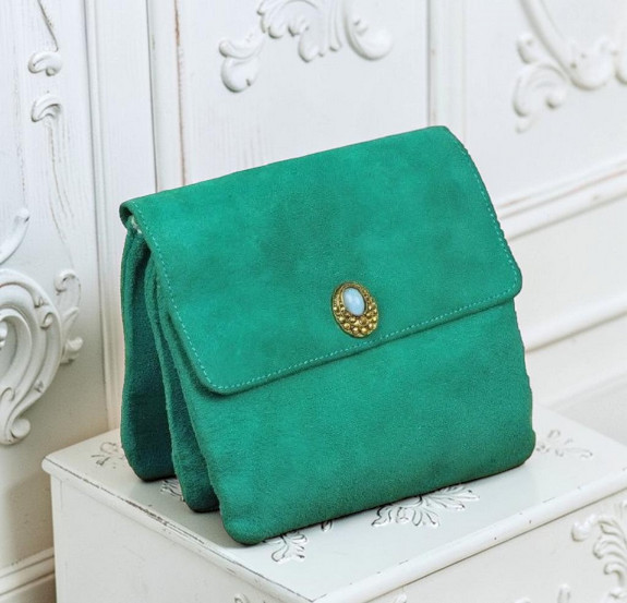 Green Suede Vintage Change Purse Wallet