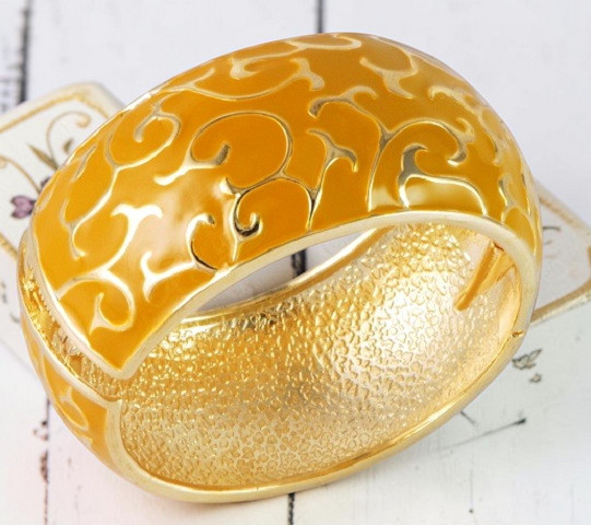 Yellow Enamel and Gold Scrolled Design Bracelet