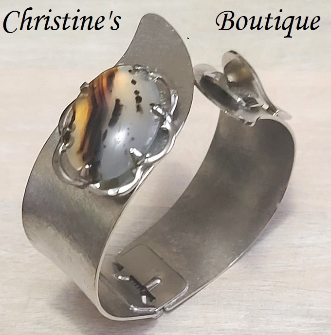 Glass Stone bracelet, 3D leaf motif, clamp style bracelt, vintage - Click Image to Close