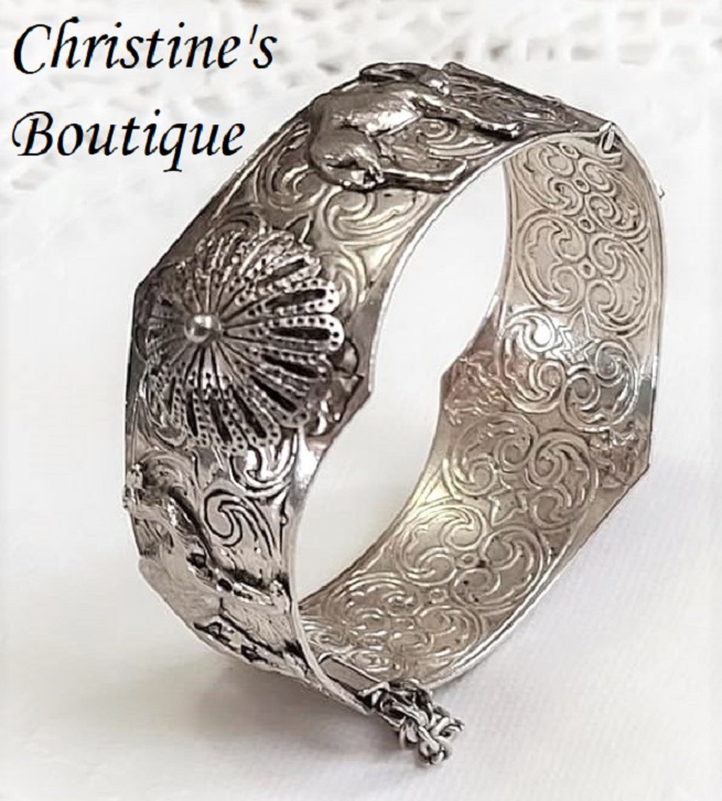Ethnic vintage bracelet, with detailed camel figures, far east design - Click Image to Close