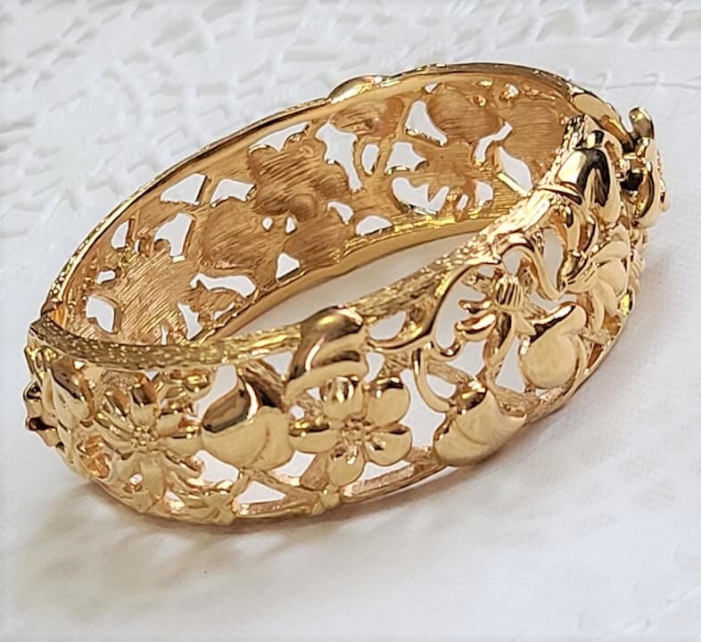 Monet Gold Hearts and Flowers 2 Link Bracelet