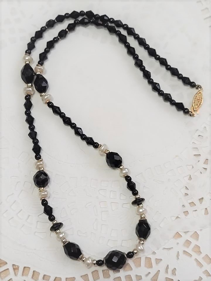 Black Glass Faceted Beads w/Pearls Necklace 24" Long