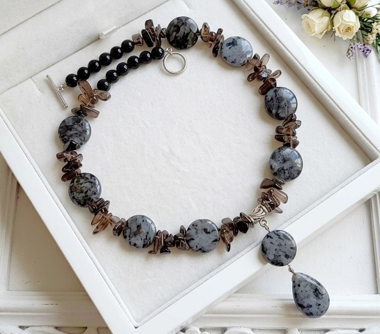Tawny Crystal, Moonstone Gemstones and Pearls