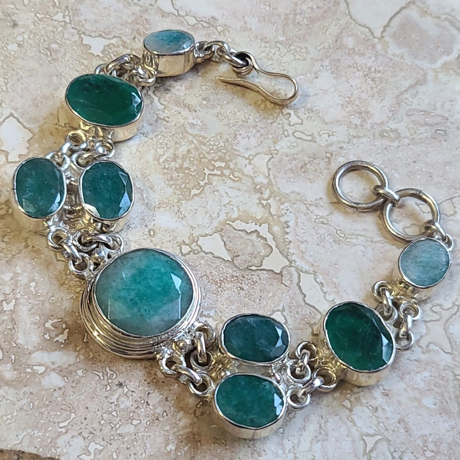 Emeralds 180 Carats Set in 925 Sterling Silver Bracelet - Click Image to Close