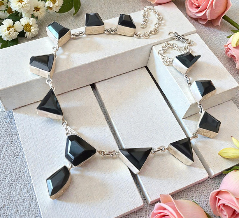 Black Onyx Gemstone Necklace set in 925 Sterling Silver