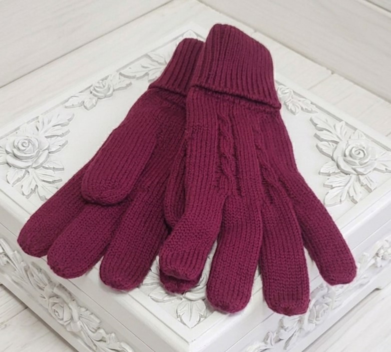 Gloves Cable Knit Design - Dark Berry