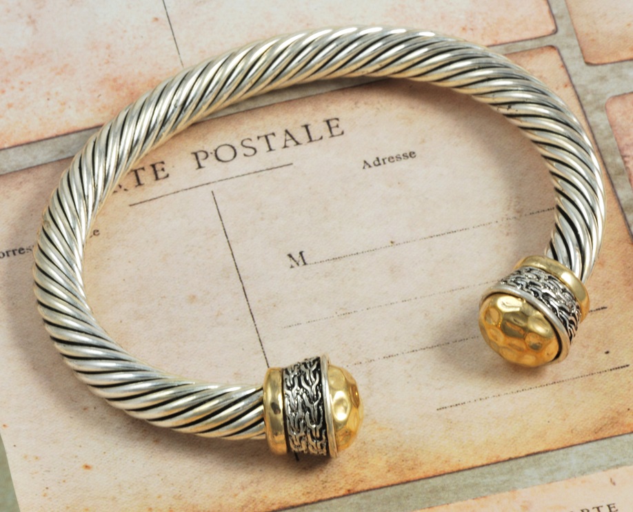 Fashion Silvertone w/Gold Design Bracelet