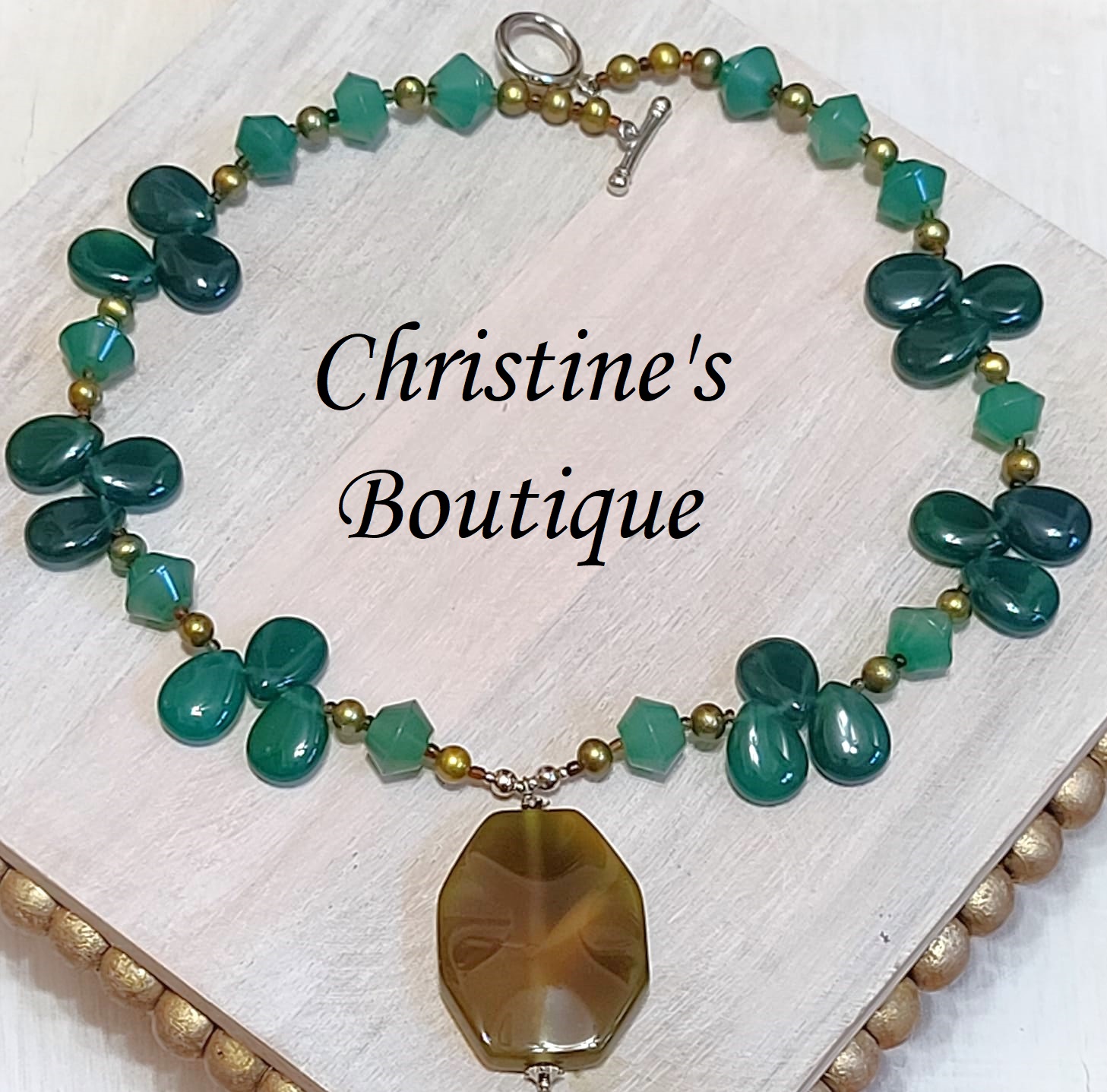 Green agate and freshwater pearl gemstone necklace - Click Image to Close