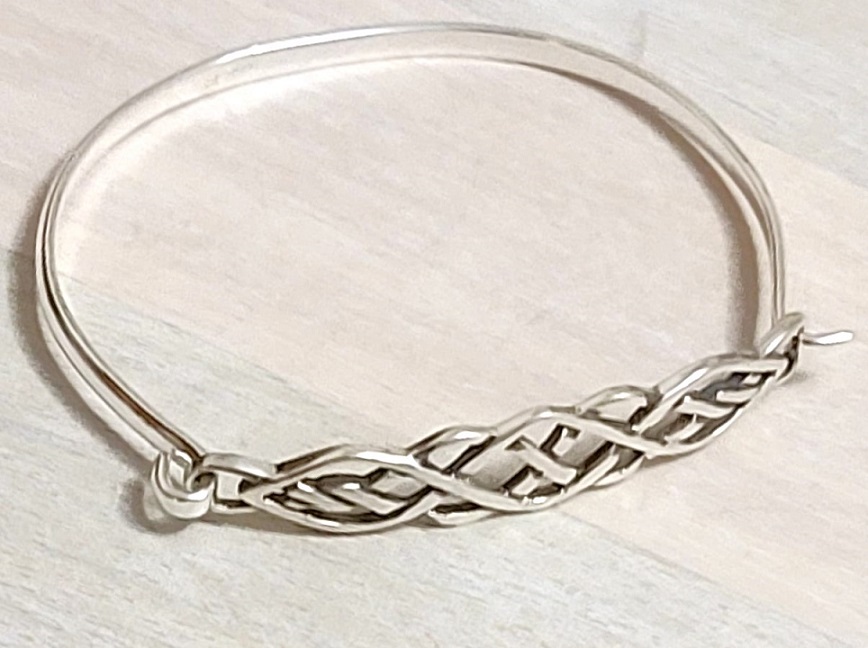 Celtic bracelet, 925 sterling silver oval bangle
