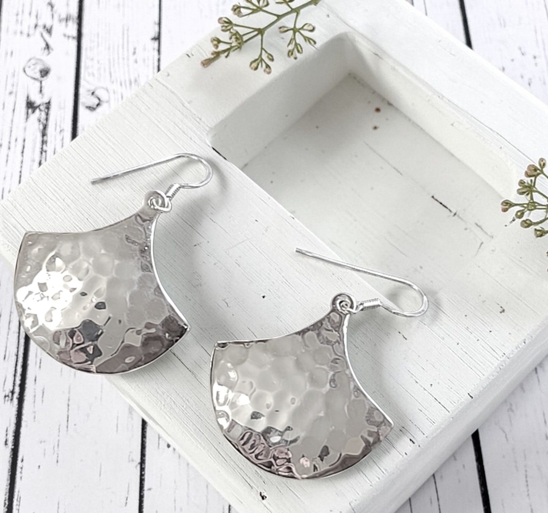 Hammered 925 Sterling Silver Earrings Fan Shaped