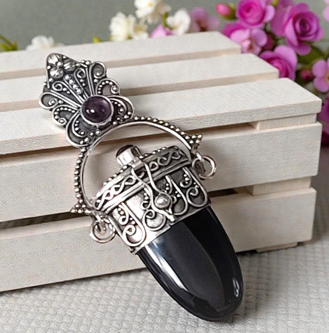 Black Onyx Compartment Slide with Amethyst Pendant