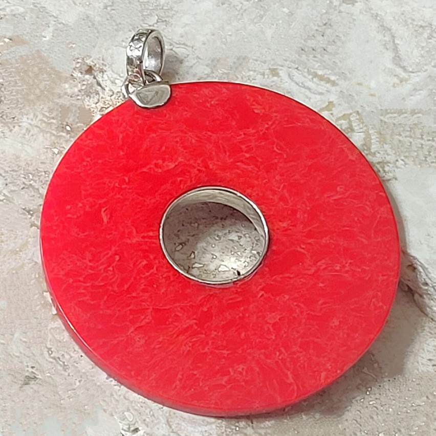 Red Sponge Coral Sundial Design 925 Sterling Silver Pendant