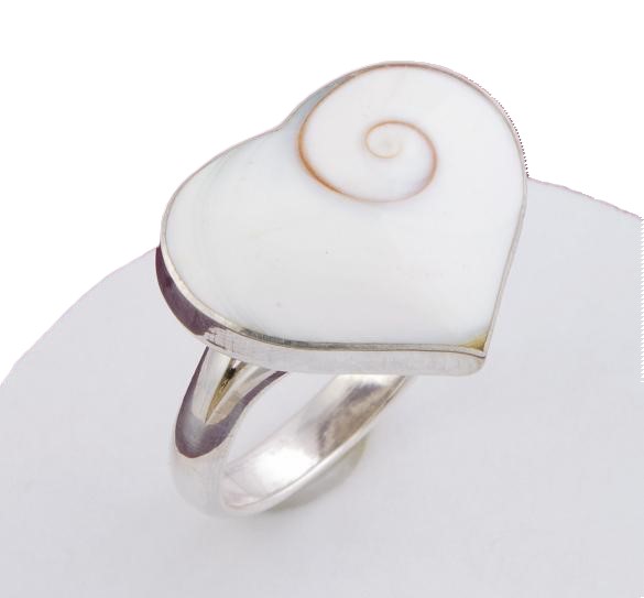 Shell Shaped Heart 925 Sterling Silver Ring Size 8