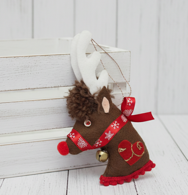 Felt reindeer christmas ornament - Brown with patterned red Felt reindeer christmas ornament - Brown with patterned red