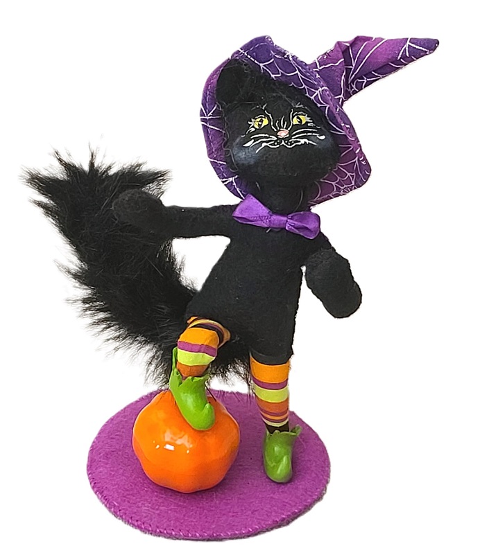 Annalee Halloween witch black cat with pumpkin