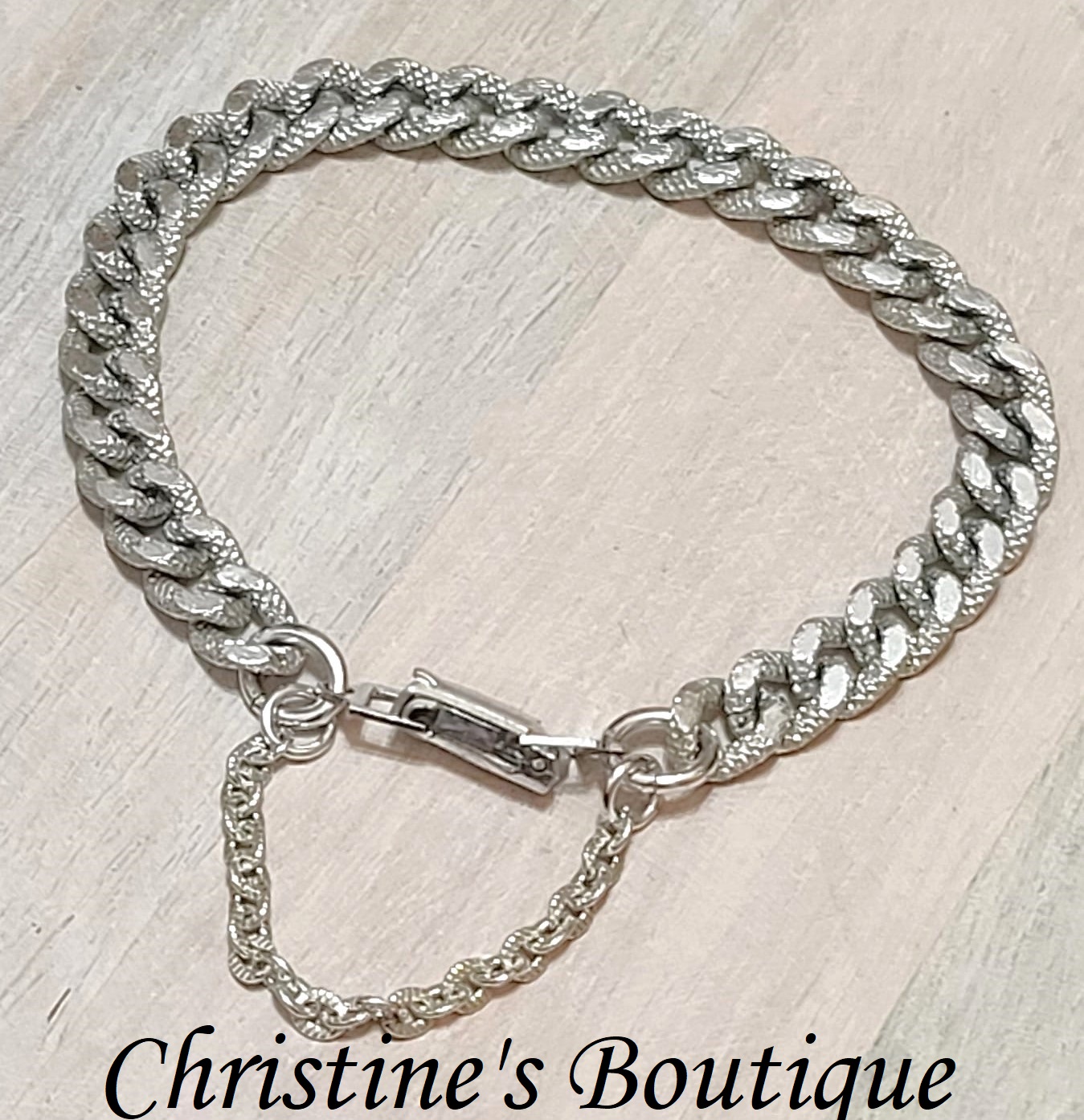 Vintage chain bracelete, silvertone, diamond cut, signed Germany - Click Image to Close