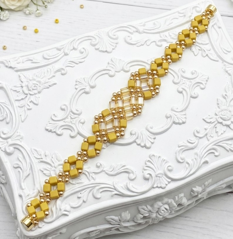 Glass Beaded Bracelet Gold and Yellow Square Beads