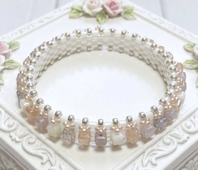 Miyuki Glass Cube Beaded Bangle in Pastel Pink, Ivory and White