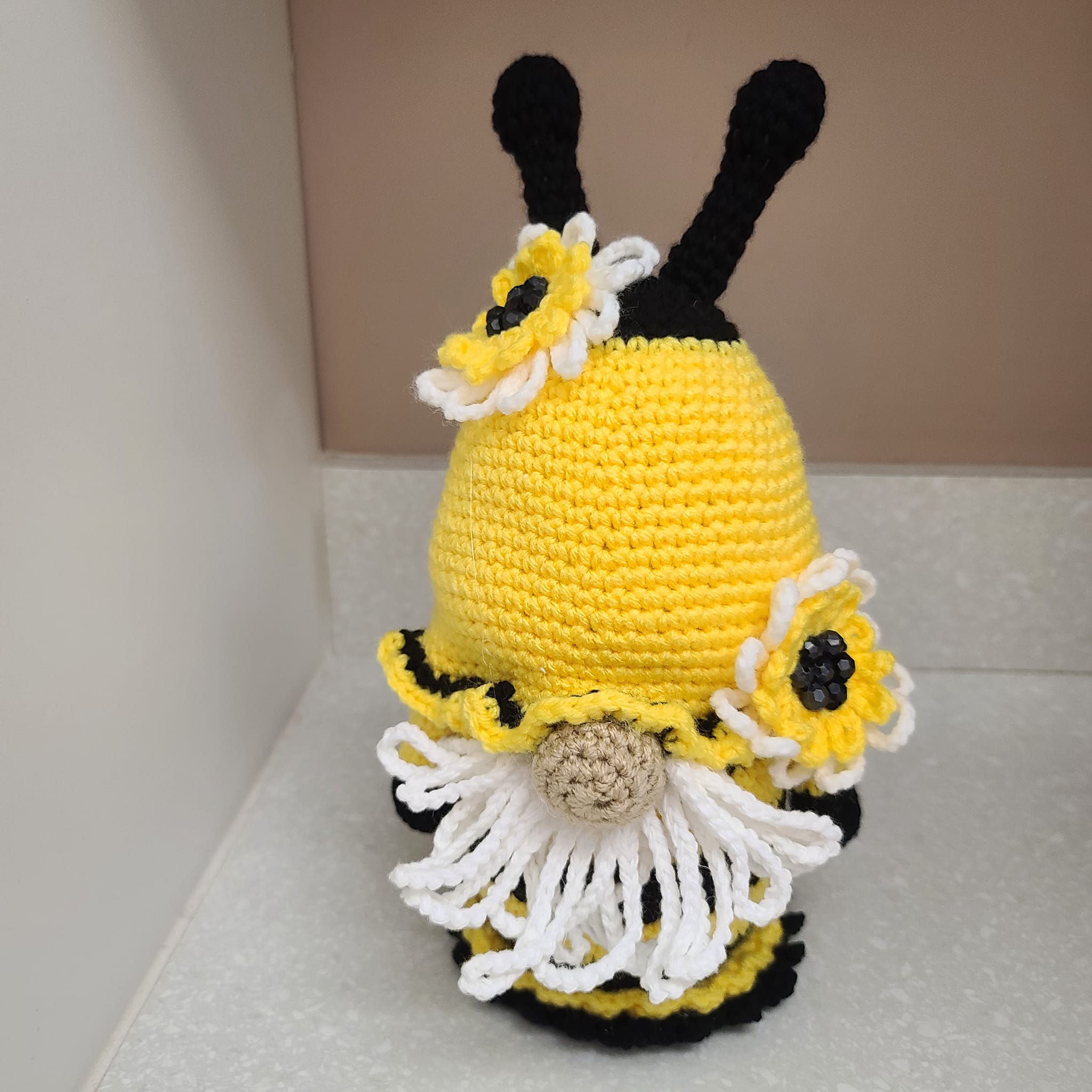 Handmade Crochet Bubble Bee Gnome, Bug Gnome - Click Image to Close