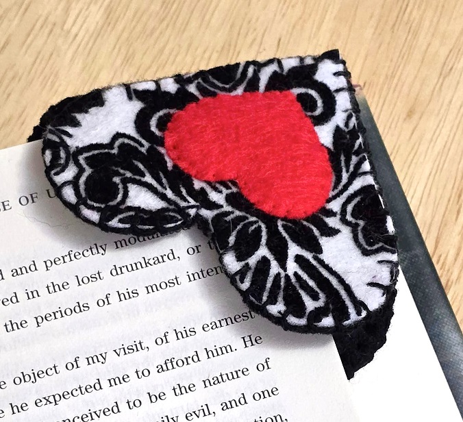 Handmade felt bookmark, felt corner bookmark, heart corner book mark, embroidery and beaded accents