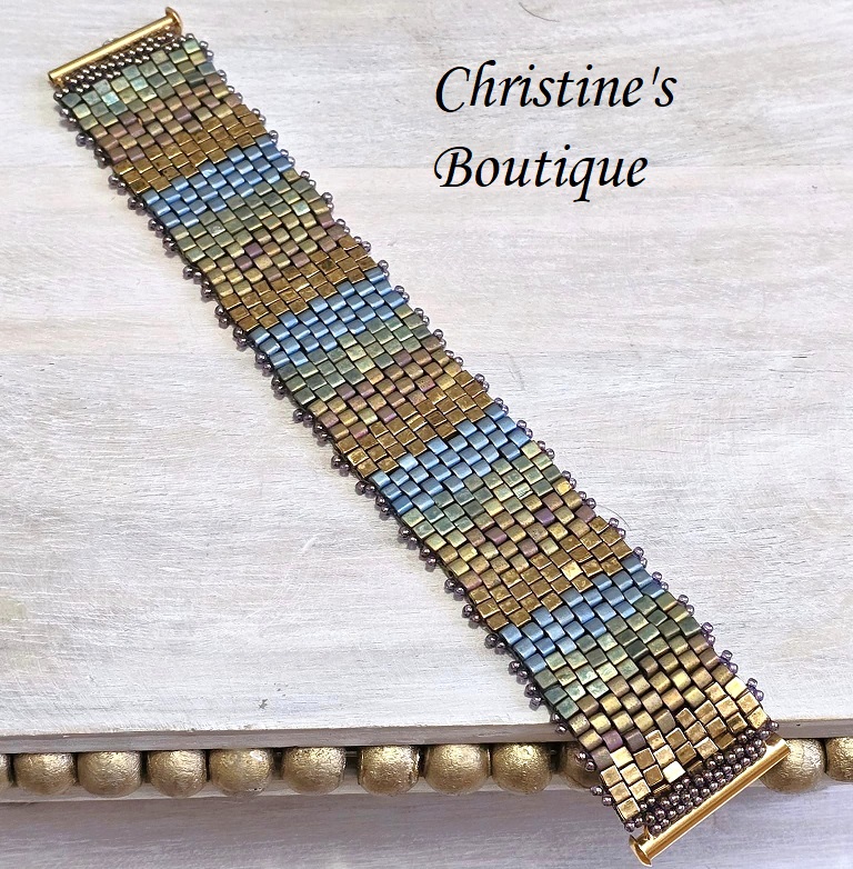 Blue gold ombre, handcrafted bracelet, miyuki glass beads, peyote stitch, cube like scale beads - Click Image to Close
