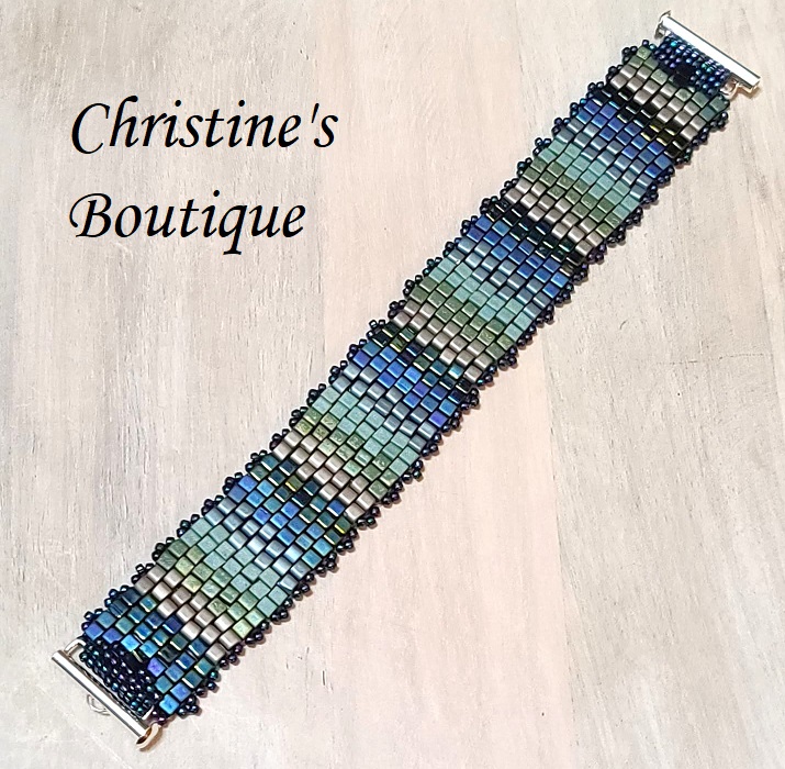 Glass beaded bracelet, handcrafted, peyote stitch using miyuki beads, blue hues - Click Image to Close