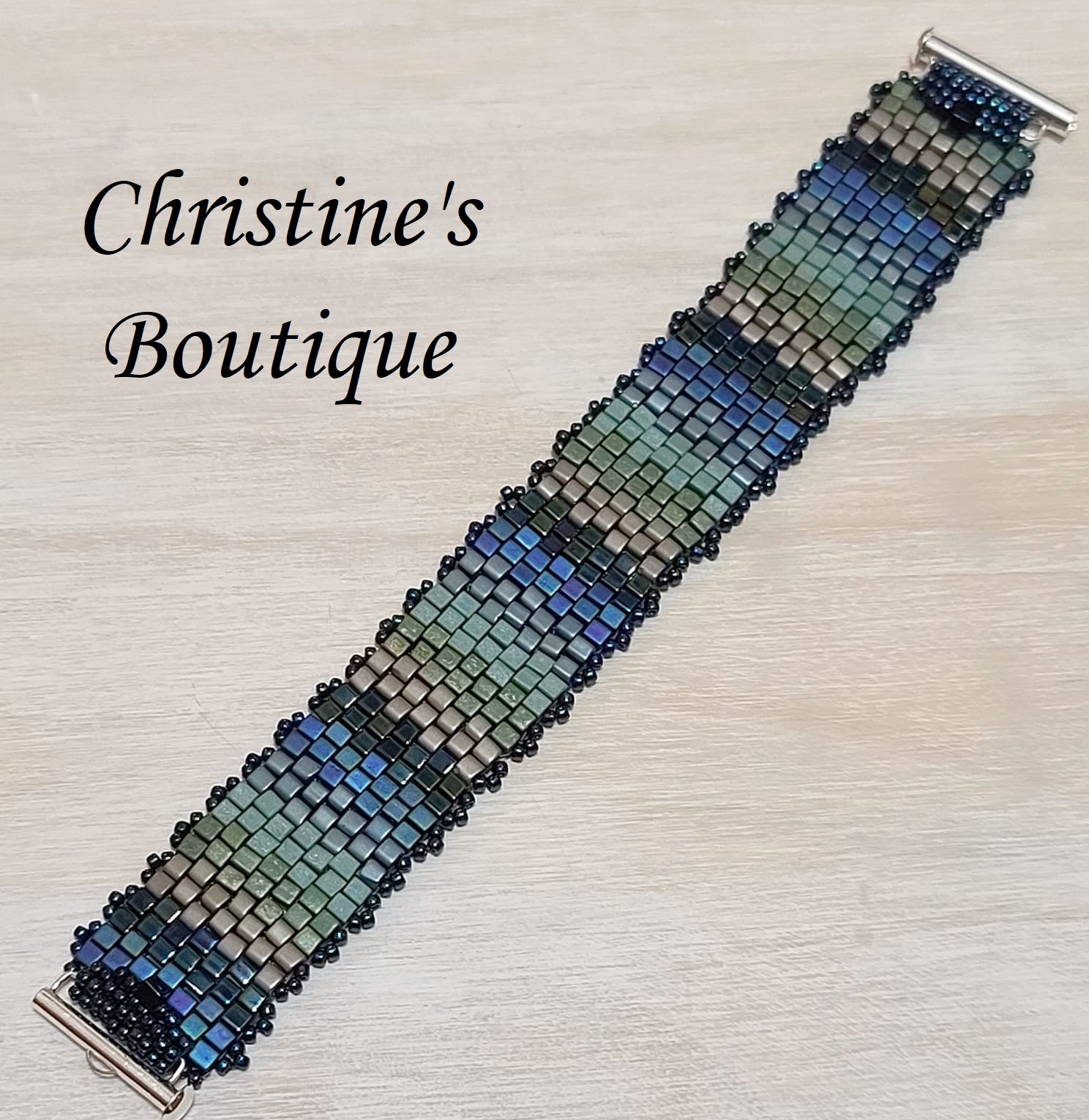 Beaded ombre bracelet, handcrafted blue tones, miyuki glass bead - Click Image to Close