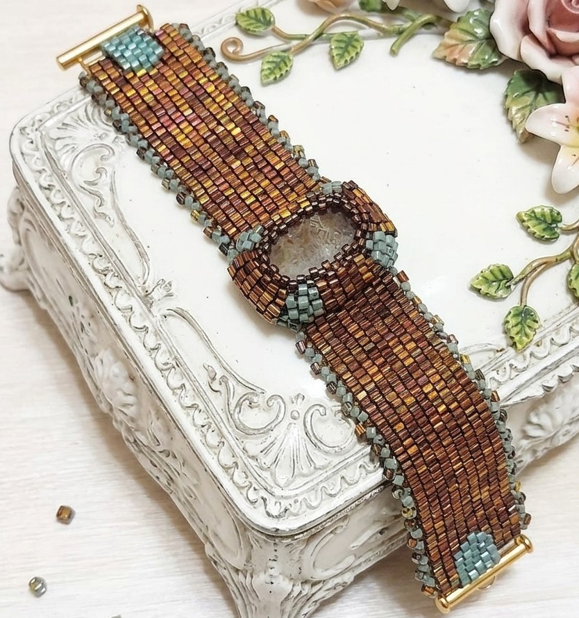 Miyuki Glass Beaded Bracelet with Picasso and Bronze Beads Center Stone Cabachon