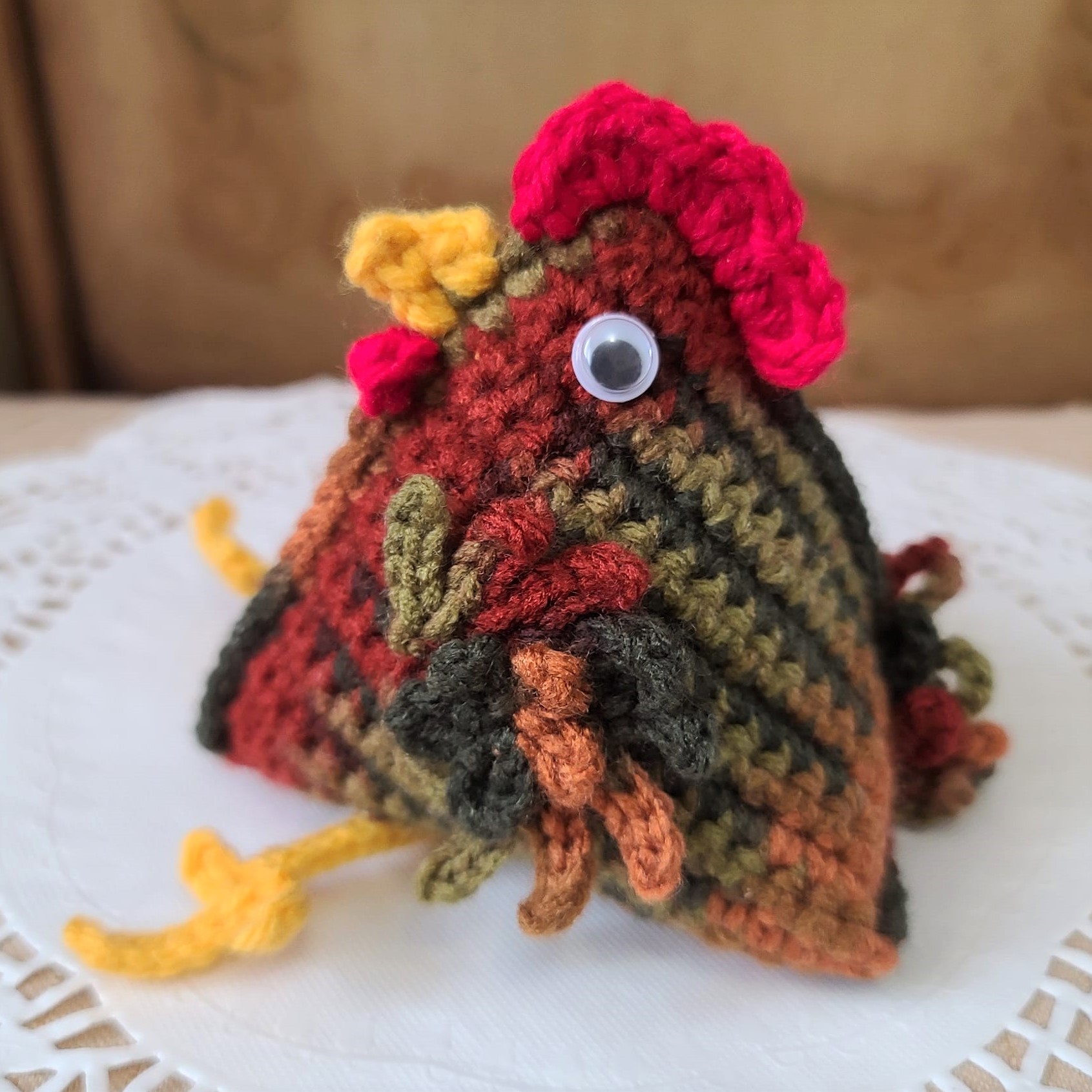 Crochet multi color rooster, easter basket decor - Click Image to Close