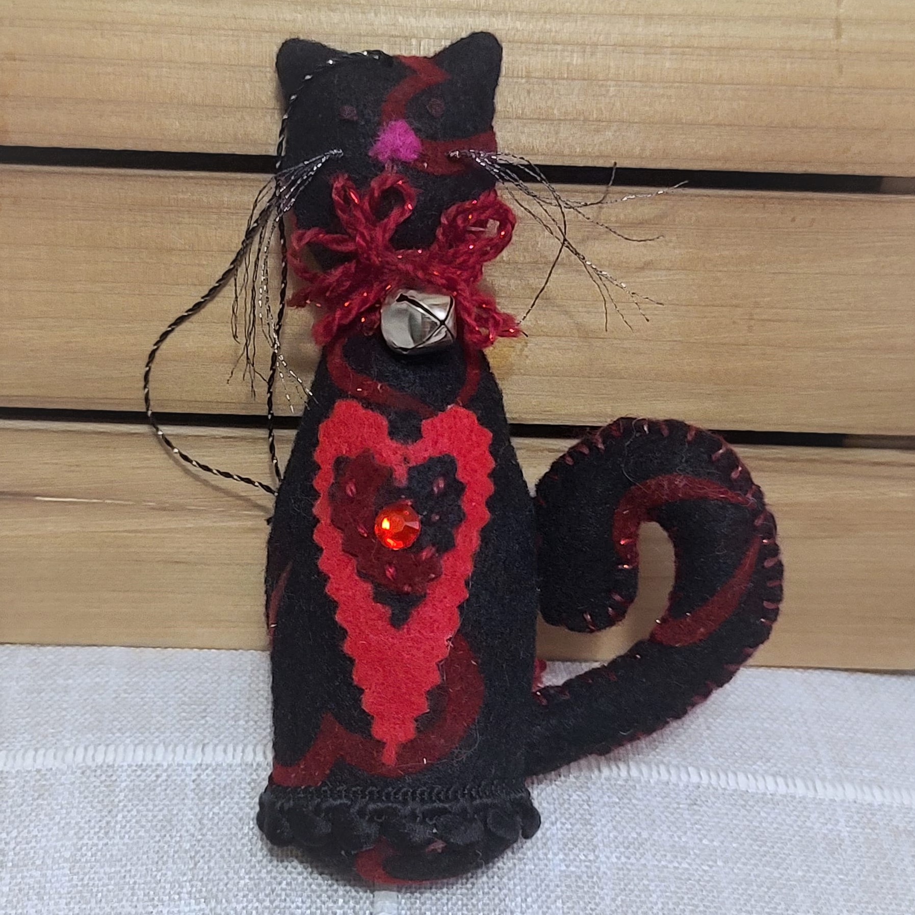 Cat felt ornament - black cat