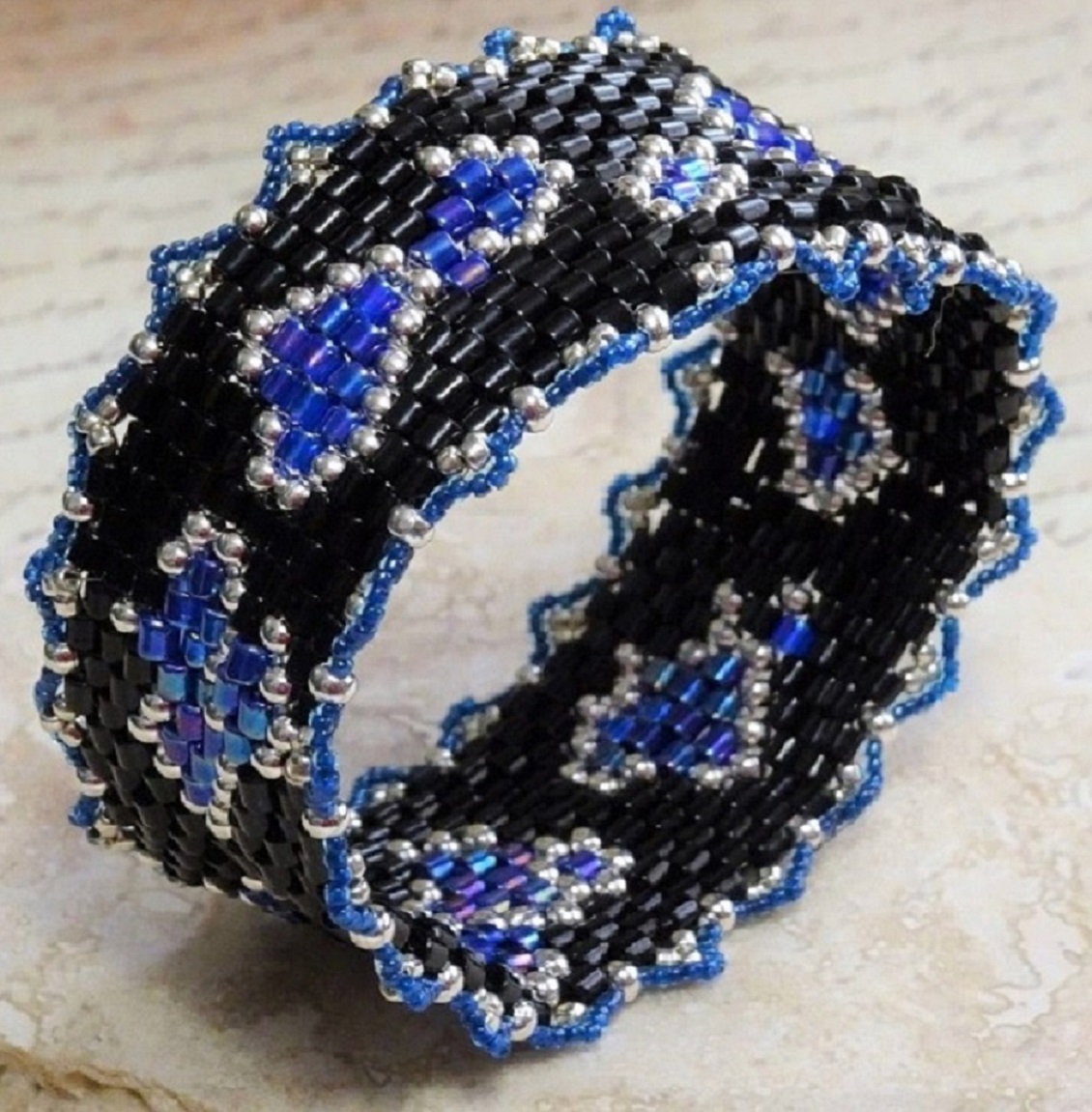 Handmade Peyote Stitch Blue and Silver Accent Bangle Bracelet - Click Image to Close