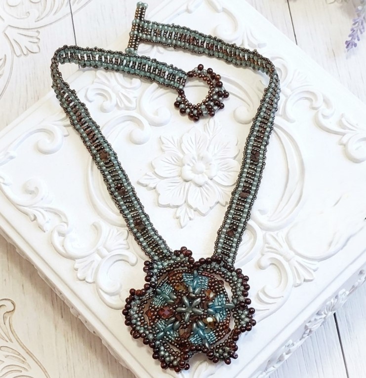 Miyuki Glass and Crystal Ruffled Flower Pendant Necklace