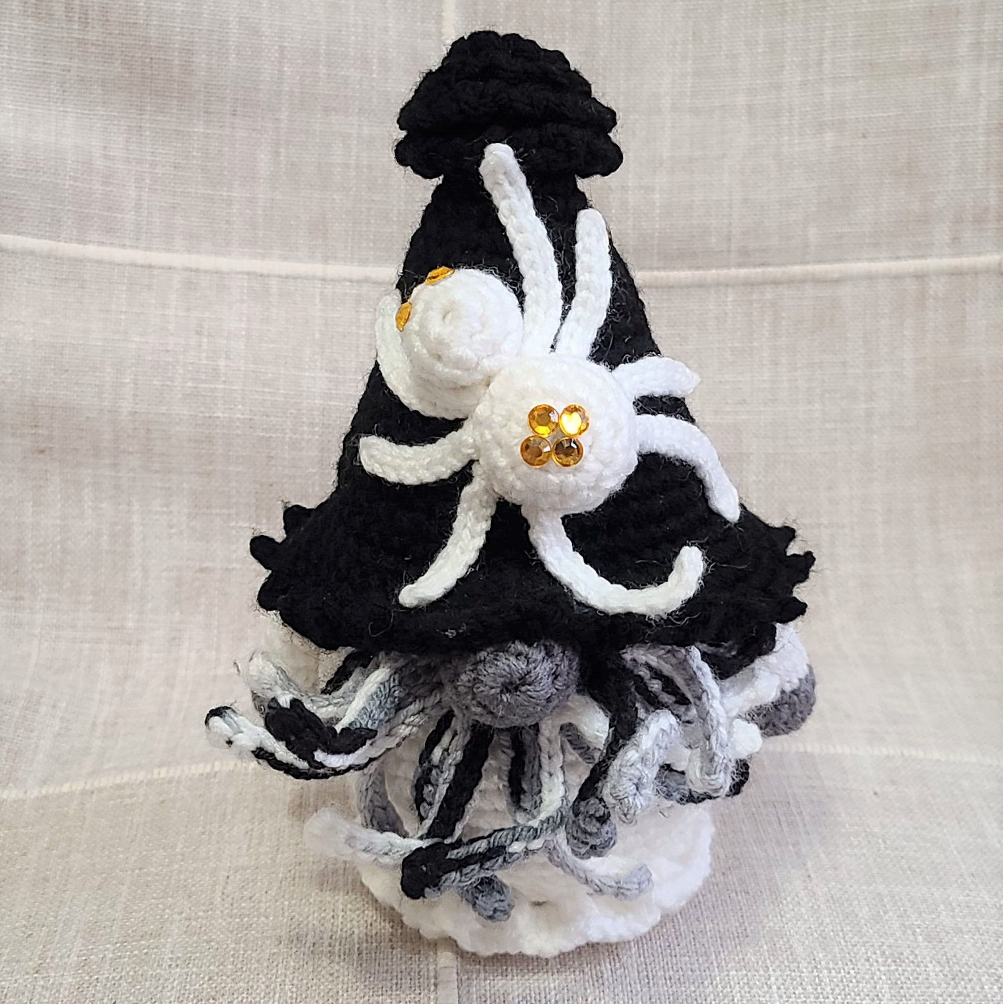 Crochet amigurumi halloween gnome