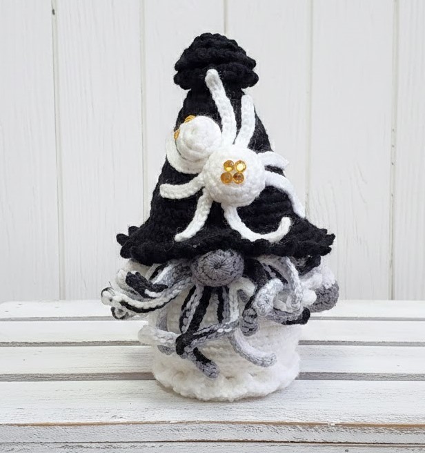 Crochet amigurumi halloween gnome