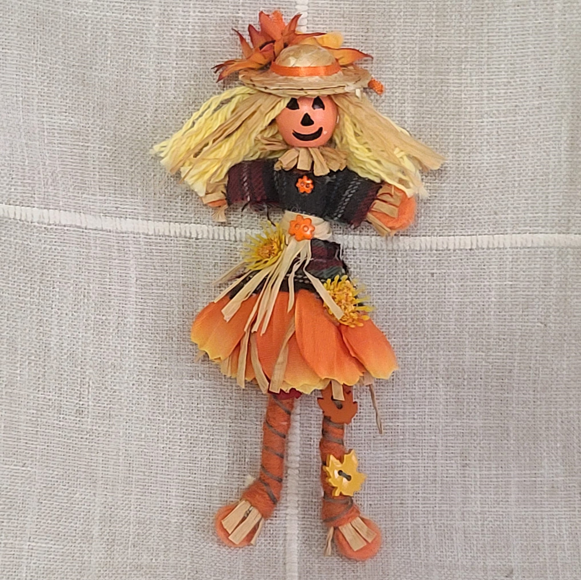 Halloween pumpkin scarecrow doll - Click Image to Close