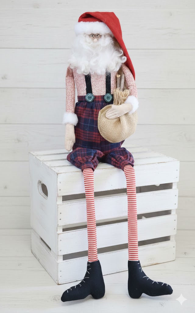 Vintage Country, Primitive Santa, Large Shelf Style Sitter