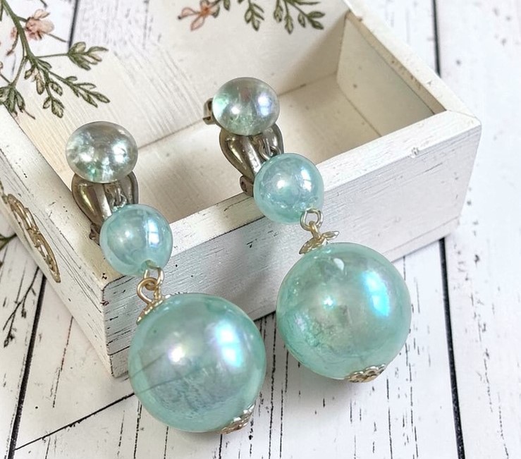 Mint Green Beaded Clip On Dangle Earringns