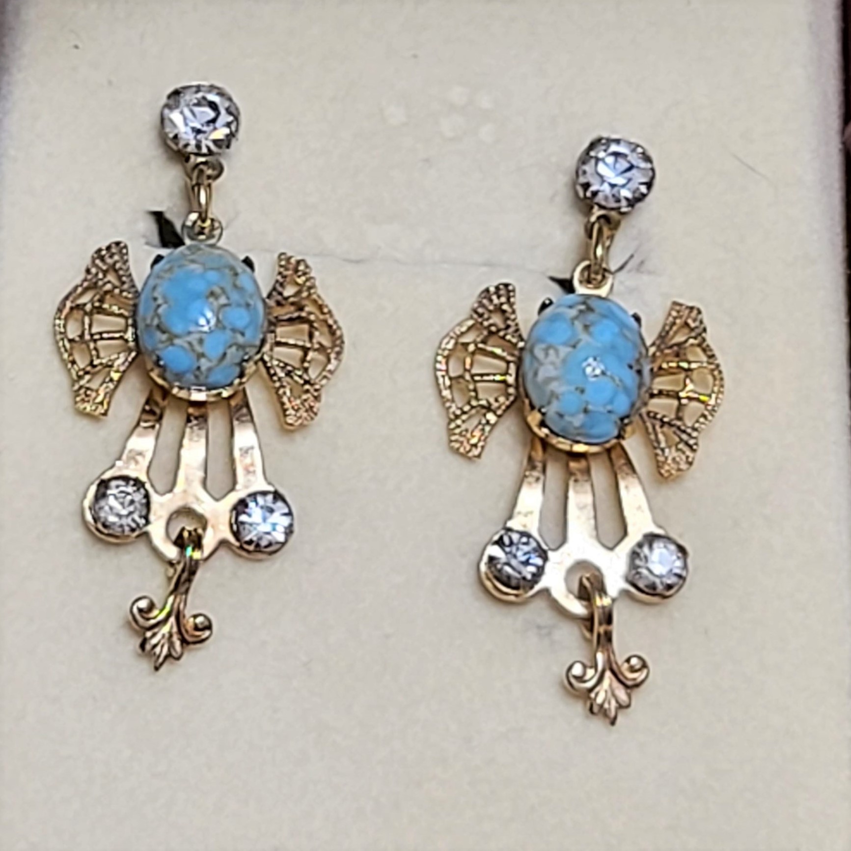 Art Deco Robin's Egg cabachon Scew Back Earrings Signed Arco 12k