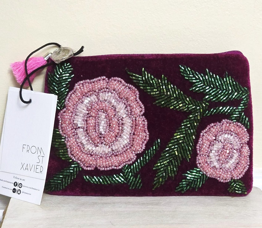 Velvet and beaded rose coin purse, St Xavier brand, beaded coin purse, burgundy velvet and beading - Click Image to Close